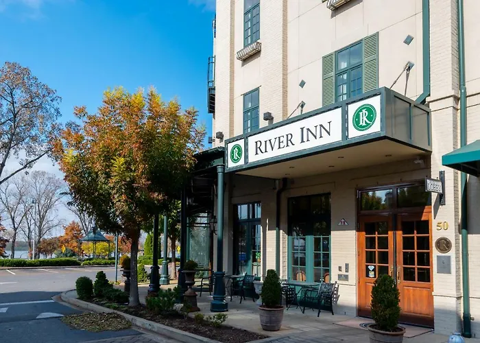River Inn Of Harbor Town